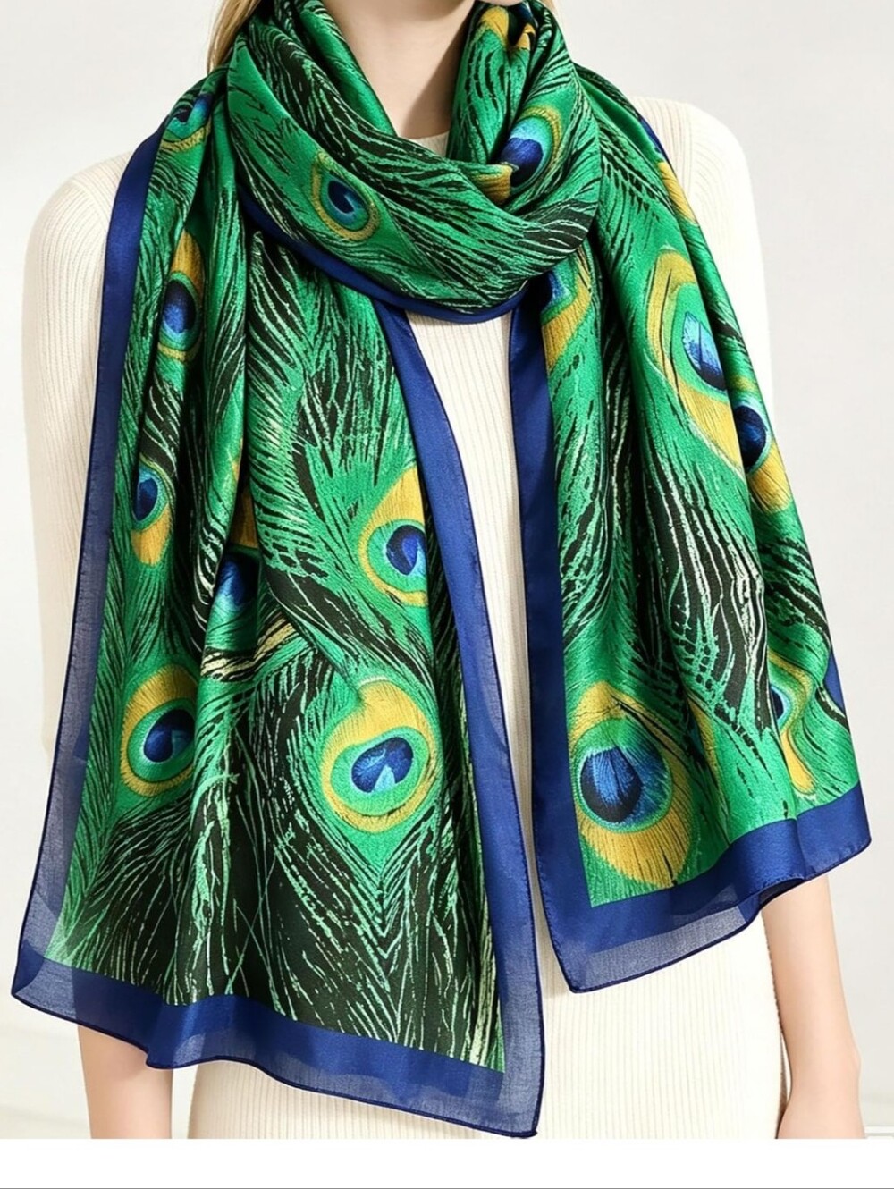 Green Peacock Feather Print Women's Scarf